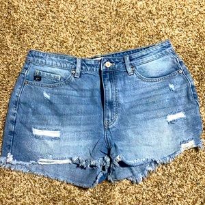 KanCan distressed denim shorts size XL